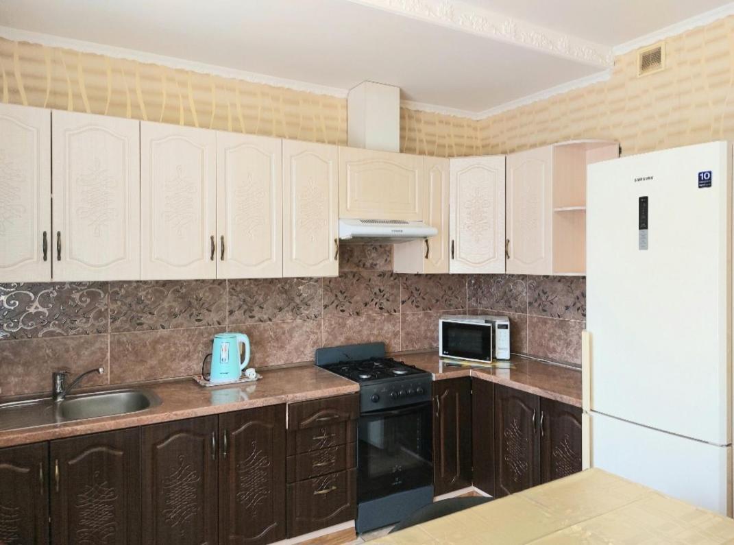 Апартаменты, 2 Комн. 6 Мест Kropyvnytskyi Luaran gambar