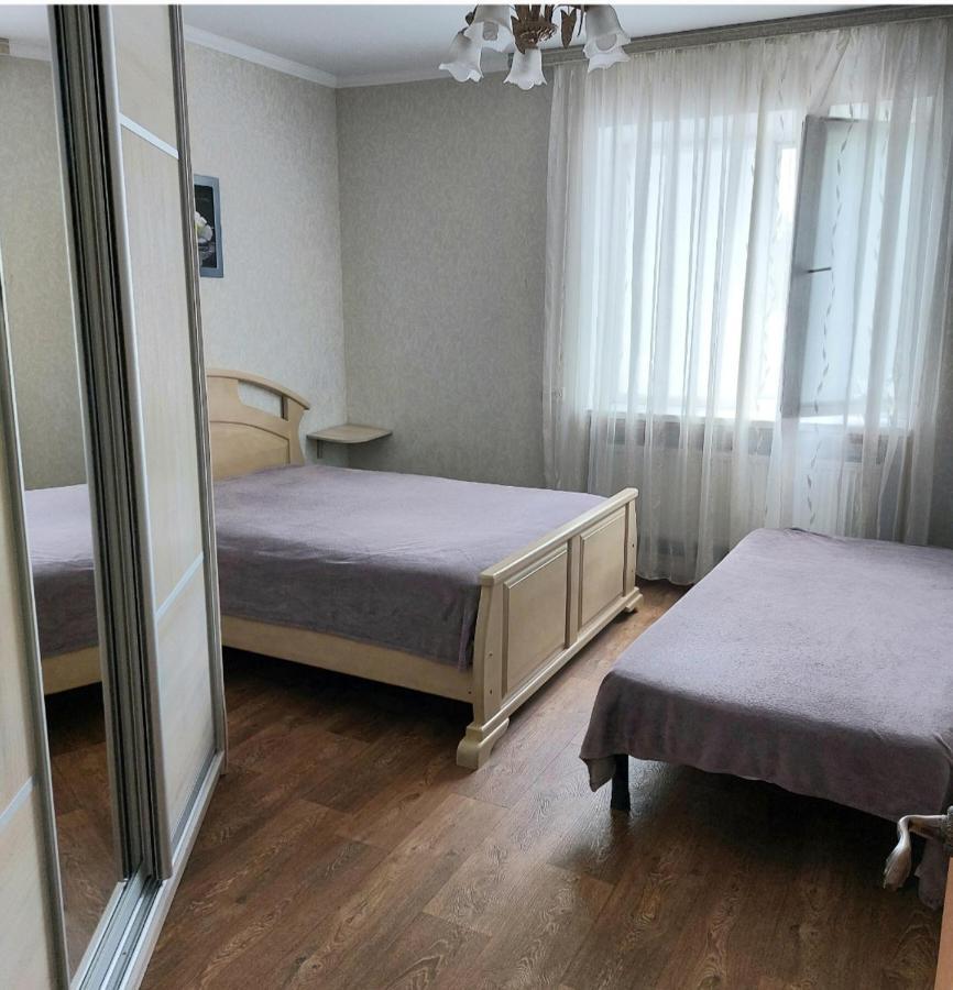 Апартаменты, 2 Комн. 6 Мест Kropyvnytskyi Luaran gambar